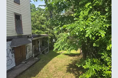 1922 Rhine St, Spring Hill, PA 15212 - Photo 4