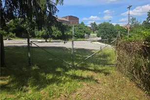 1922 Rhine St, Spring Hill, PA 15212 - Photo 8