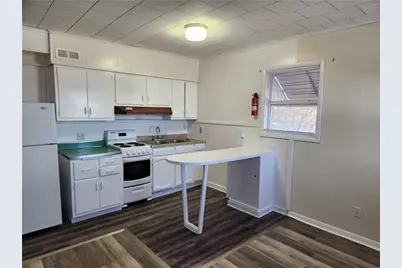 120 E First Avenue #201, Derry Boro, PA 15627 - Photo 2