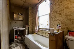 420 Charles St, Pittsburgh, PA 15210 - Photo 18