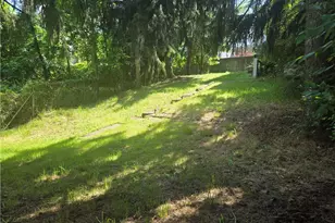 1922 Rhine St, Spring Hill, PA 15212 - Photo 16