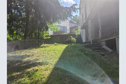 1922 Rhine St, Spring Hill, PA 15212 - Photo 18