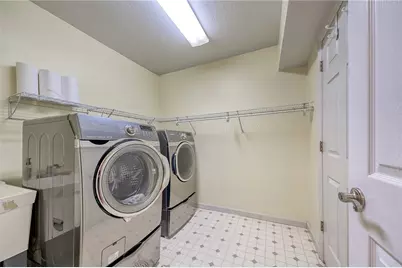 127 Fairway Landings Dr, Cecil, PA 15317 - Photo 32