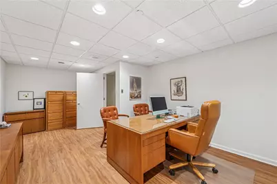 750 Washington Rd, Pittsburgh, PA 15228 - Photo 18