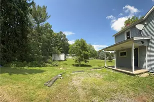 2343 Downing Ln, Hermitage, PA 16148 - Photo 2