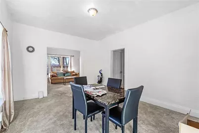 5015 Ampere St, Pittsburgh, PA 15207 - Photo 12