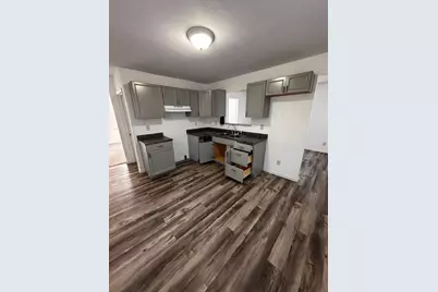 29 Wood St, Nemacolin, PA 15351 - Photo 2