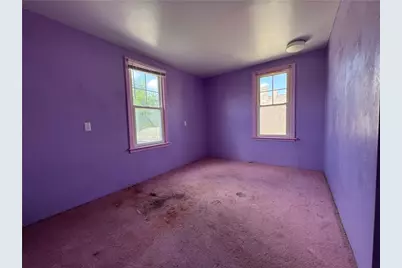 110 W Chartes St, New Castle, PA 16102 - Photo 10