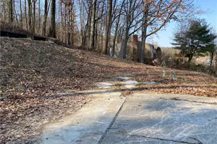 159 Oakdale Dr, Zelienople, PA 16063 - Photo 16