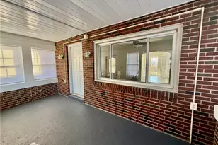 143 Magnolia St, Whitaker, PA 15120 - Photo 2