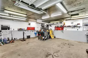 5244 Greensburg Rd, Washington Township, PA 15613 - Photo 14