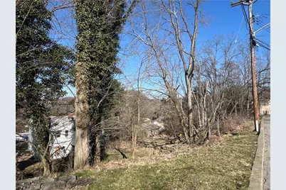 325 Glaser Avenue #B, Pittsburgh, PA 15202 - Photo 2