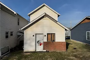 407 Spruce St, New Castle, PA 16101 - Photo 2