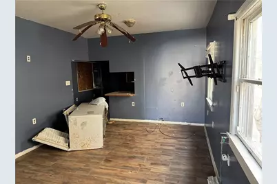 407 Spruce St, New Castle, PA 16101 - Photo 4