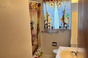 4 Woodbine Dr, Hempfield Township, PA 16125 - Photo 6