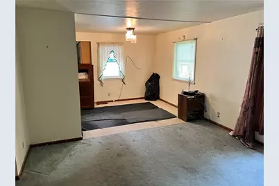 4 Woodbine Dr, Hempfield Township, PA 16125 - Photo 4