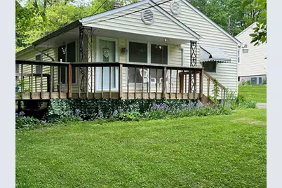 4 Woodbine Dr, Hempfield Township, PA 16125 - Photo 2