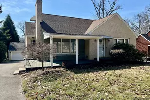 1919 Shady Dr, Farrell, PA 16121 - Photo 1