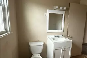 1112 E Washington St, New Castle, PA 16101 - Photo 16