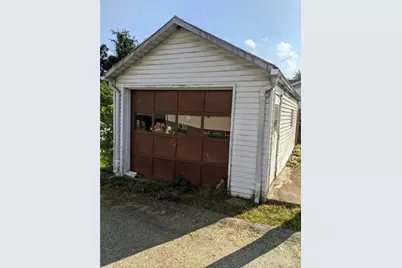 197 N Liberty Street, Franklin Township, PA 15370 - Photo 2