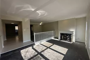 107 Fairway Landings Dr, Cecil, PA 15317 - Photo 10