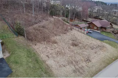 124 Crystal Dr, White Township, PA 15701 - Photo 2