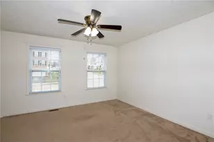 100 Willow Dr, Harrison Township, PA 15065 - Photo 12