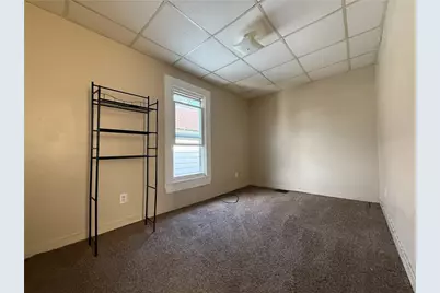 418 E Division St, New Castle, PA 16101 - Photo 10