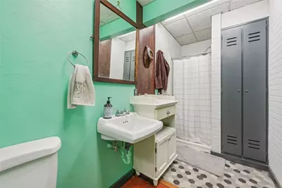 1010 Jefferson St, Latrobe, PA 15650 - Photo 6