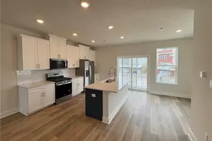 1402 Commons Ln, South Fayette, PA 15017 - Photo 4