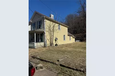 628 Church Street Ext, Turtle Creek, PA 15145 - Photo 2