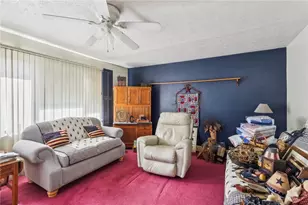 5216 Old Pulaski Rd, Pulaski Township, PA 16142 - Photo 8