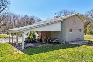 5216 Old Pulaski Rd, Pulaski Township, PA 16142 - Photo 28