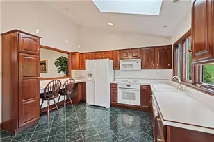325 Elm St, Washington, PA 15301 - Photo 10