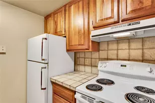 5841 Morrowfield Ave, Pittsburgh, PA 15217 - Photo 8