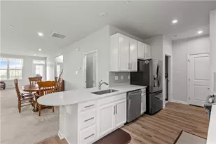 215 Sierra Dr, Canonsburg, PA 15317 - Photo 6