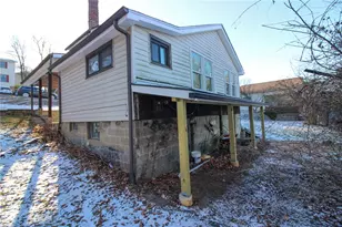 1629 Glenbrook Ave, Moon/Crescent Twp, PA 15108 - Photo 22