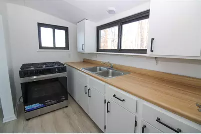 1629 Glenbrook Ave, Moon/Crescent Twp, PA 15108 - Photo 8