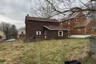1097 Cedar Ave, Sharon, PA 16146 - Photo 4