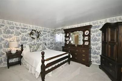 402 E Malden, Coal Center Boro, PA 15423 - Photo 24