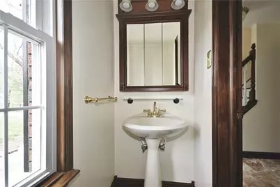 402 E Malden, Coal Center Boro, PA 15423 - Photo 20