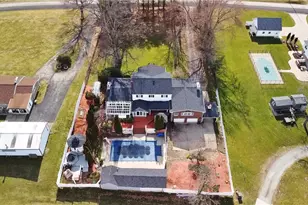 402 E Malden, Coal Center Boro, PA 15423 - Photo 48