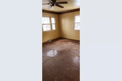 42 Forest Rd, Harmony Township, PA 15003 - Photo 10