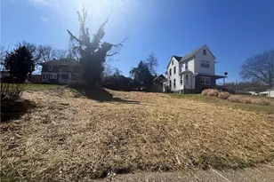 904 6th Ave, Coraopolis, PA 15108 - Photo 1