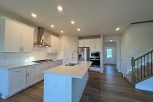 337 Stately Ct, Adams Township, PA 16046 - Photo 6