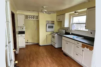 313 E 9th Ave, Tarentum, PA 15084 - Photo 2