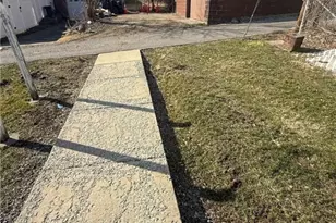 810 10th St, Stowe Township, PA 15136 - Photo 16