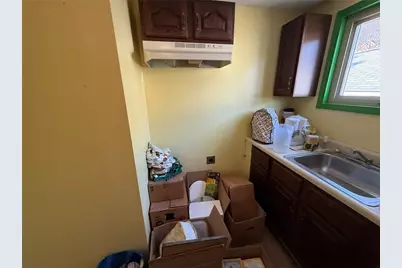 810 10th St, Stowe Township, PA 15136 - Photo 4