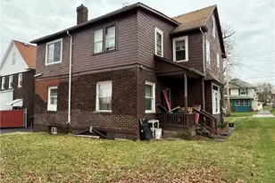 624 Park Ave, Farrell, PA 16121 - Photo 2