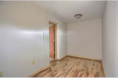 41 N Mercer St, New Castle, PA 16101 - Photo 14